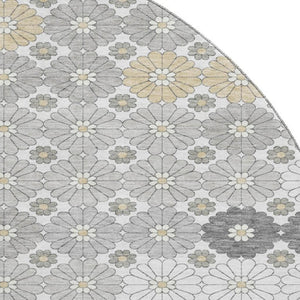 HomeRoots 8' Geometric Washable Round Rug in Gray, Silver & Beige - UV Protected, Durable & Stylish Design 696863