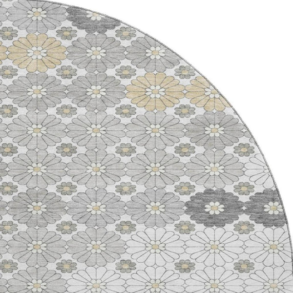 HomeRoots 8' Geometric Washable Round Rug in Gray, Silver & Beige - UV Protected, Durable & Stylish Design 696863