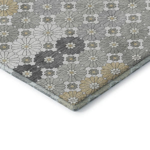 HomeRoots 8' X 10' Geometric Area Rug in Gray-Silver & Beige - Washable, UV-Protected, Durable Design for Homes 696864