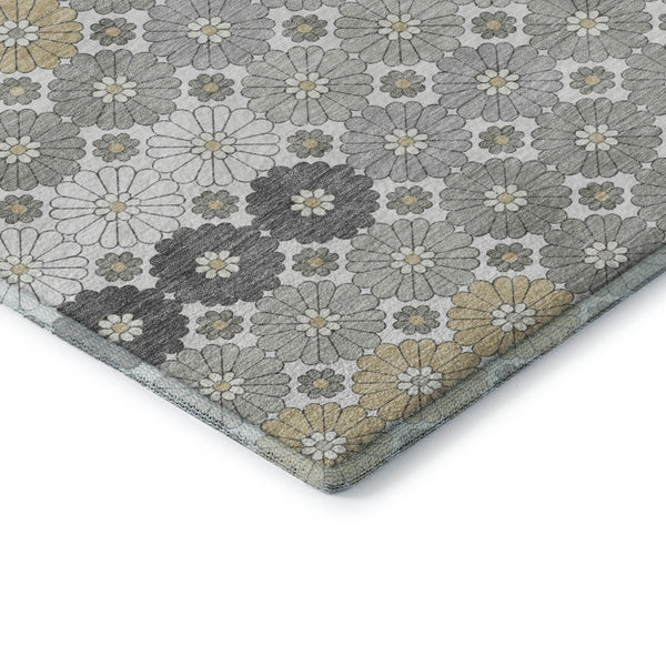 HomeRoots 8' X 10' Geometric Area Rug in Gray-Silver & Beige - Washable, UV-Protected, Durable Design for Homes 696864