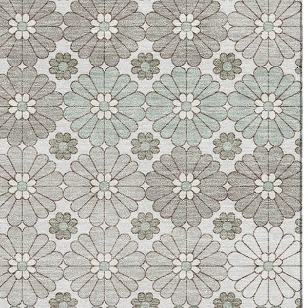 HomeRoots 5' Geometric Washable Area Rug in Taupe Beige & Teal - Durable, UV-Protected & Stain-Resistant Design 696892