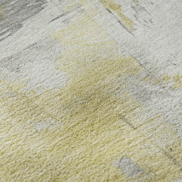 HomeRoots 8' Washable Round Rug in Gold, Gray & Ivory - Stain Resistant, UV Protected for High-Traffic Areas 697173