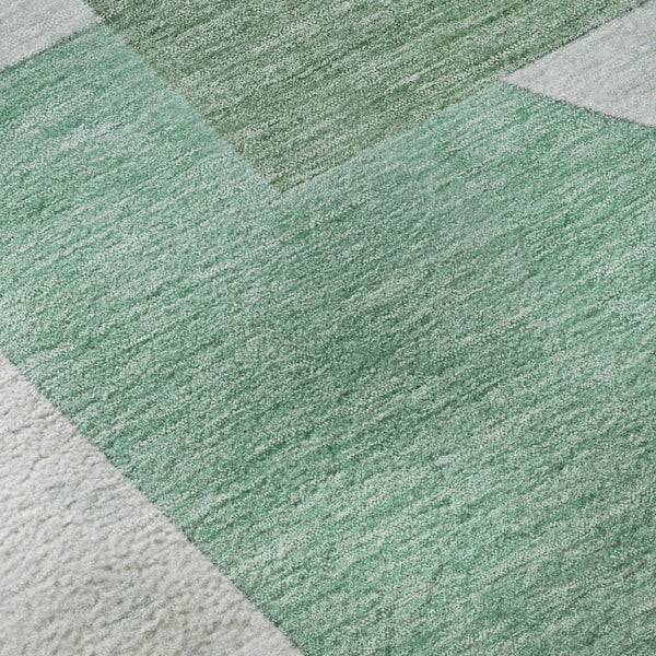 HomeRoots 8' Stylish Green Gray Ivory Abstract Geometric Washable Round Rug with UV Protection & Stain Resistance 697353