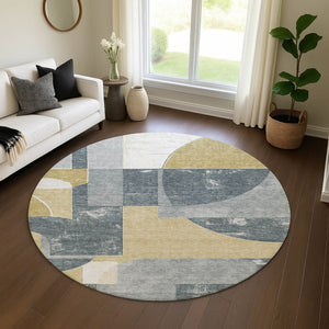 HomeRoots 8' Gray Gold and Silver Abstract Round Rug - Washable, UV-Protected, Stylish & Durable for All Spaces 697359