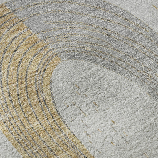HomeRoots 8' Modern Geometric Washable Round Rug in Silver, Gold & Gray - UV Protected, Stain Resistant Design 697551