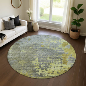 HomeRoots 8' Artichoke Green and Gray Abstract Washable Round Rug - Stylish, Stain-Resistant, UV Protected! 697659