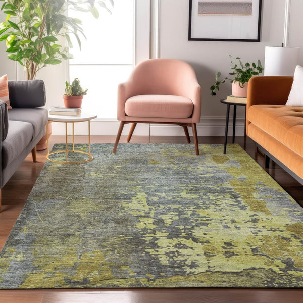 HomeRoots 8' X 10' Artichoke Green & Gray Abstract Area Rug - Washable, UV Protected, Stain Resistant & Stylish 697660