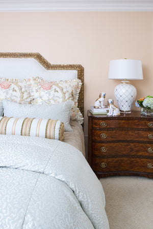 Chelsea House Ginger Jar Lamp By Shayla Copas — White Glaze With Satin Gold Geometric Pattern & Royal Bee Accent 69771