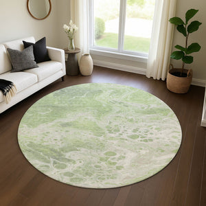HomeRoots 8' Artichoke Green Abstract Round Rug - Washable, Stain Resistant, UV Protected, Non-Slip Design 697725