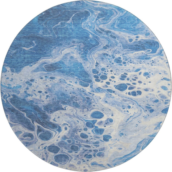 HomeRoots 8' Navy Blue and Ivory Abstract Round Rug - Washable, UV-Protected, Durable for High-Traffic Areas 697737