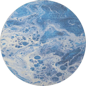 HomeRoots 8' Navy Blue and Ivory Abstract Round Rug - Washable, UV-Protected, Durable for High-Traffic Areas 697737