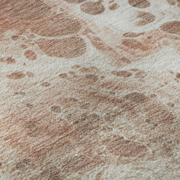 HomeRoots 8' Stylish Rust Beige and Ivory Abstract Round Rug - Washable, UV-Protected, and Pet-Friendly Design 697749
