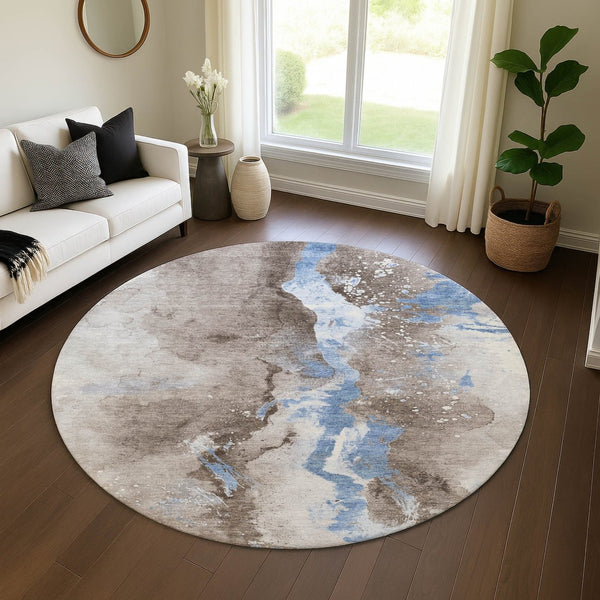 HomeRoots 8' Stylish Taupe Blue Ivory Abstract Round Rug - Washable, UV-Protected, Durable for High Traffic Areas 697959