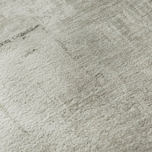 HomeRoots 8' Stylish Washable Round Rug in Beige, Taupe & Ivory - Durable, UV-Protected, Modern Design for Any Space 697995