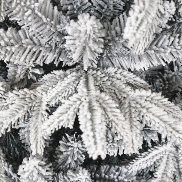 HomeRoots 7' White Full Spruce Christmas Tree - Lifelike Elegance, Easy Assembly, Perfect for Any Holiday Space 698943