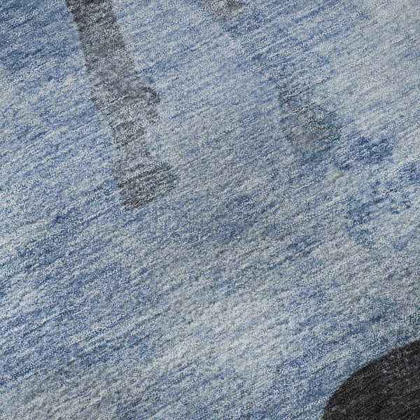 HomeRoots 8' Stylish Denim Blue & Charcoal Animal Print Round Rug - Washable, UV Protected, Pet-Friendly Design 698959