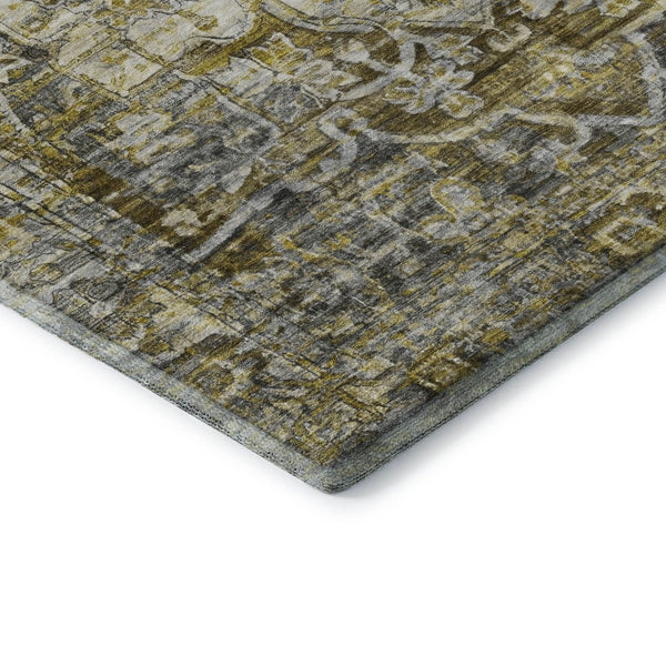 HomeRoots 8' Stylish Pewter Gold & Ivory Washable Round Rug with UV Protection for Easy Care & Durability 699355