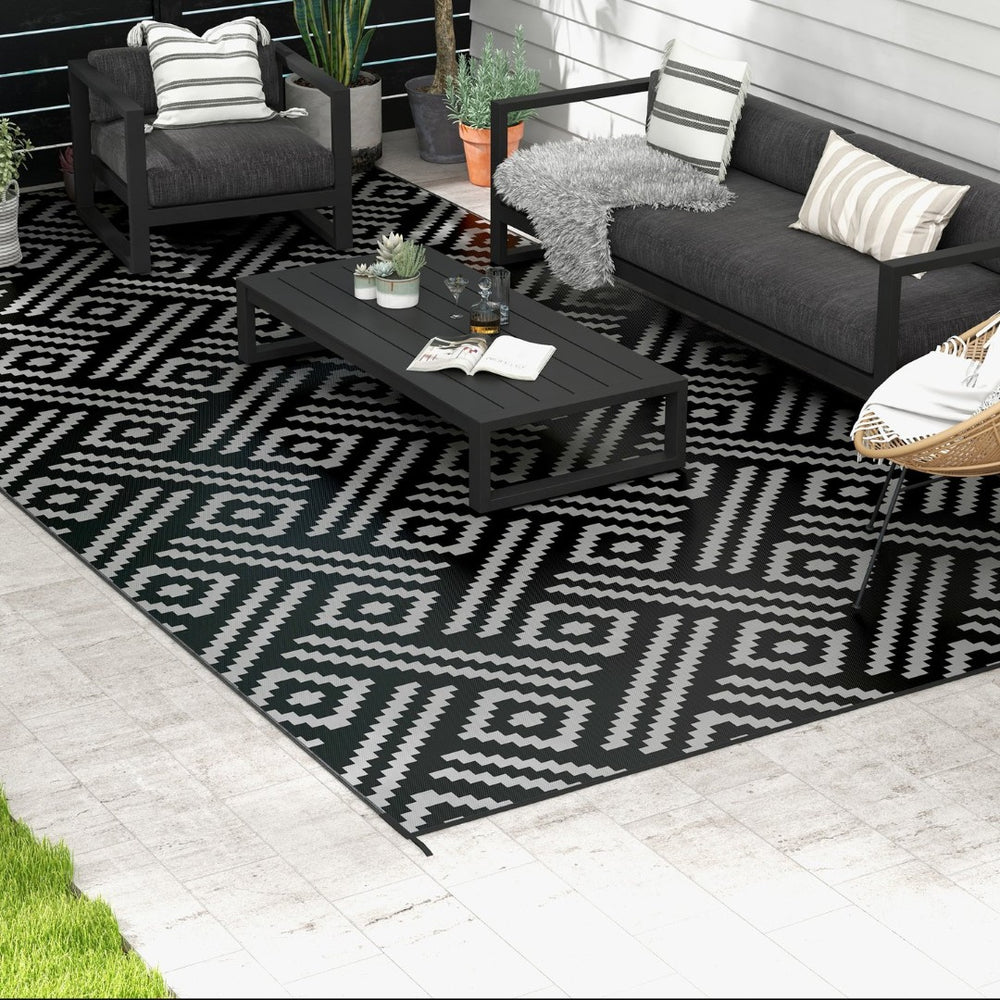 English Elm Outsunny Reversible Polypropylene Outdoor Rug Geometric Waterproof Mat for Camping Decks W2225P174543