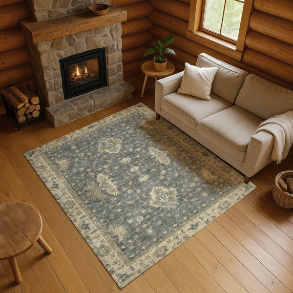 HomeRoots 5' X 8' Gray and Beige Oriental Area Rug - Stylish, Washable, UV-Protected, and Stain-Resistant Design 699724