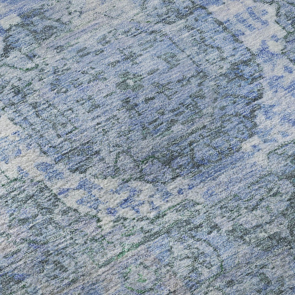 HomeRoots 8' Blue and Gray Oriental Washable Round Rug with UV Protection - Elegant, Durable, Easy Care! 699761