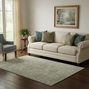 HomeRoots 5' X 8' Gray and Silver Oriental Area Rug – Washable, UV-Protected, Stain-Resistant & Non-Slip Design 699863