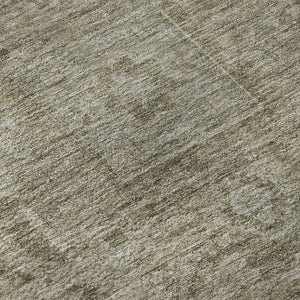 HomeRoots 8' Gray and Silver Oriental Round Washable Rug - UV Protected, Stain Resistant, Ideal for High Traffic Areas 699864