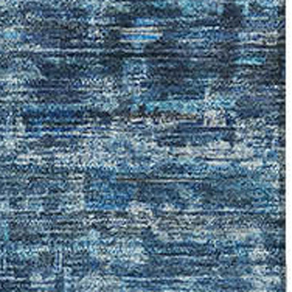 HomeRoots 5' Blue & Navy Oriental Washable Area Rug - Durable, Stain-Resistant, UV Protected for Any Space 699899
