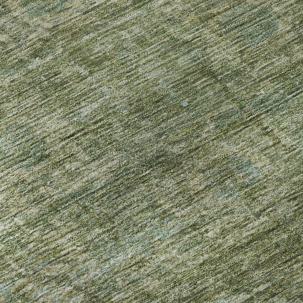 HomeRoots 8' Olive Green & Fern Green Round Rug - Washable, UV-Protected, Stain-Resistant for Any Space 699906