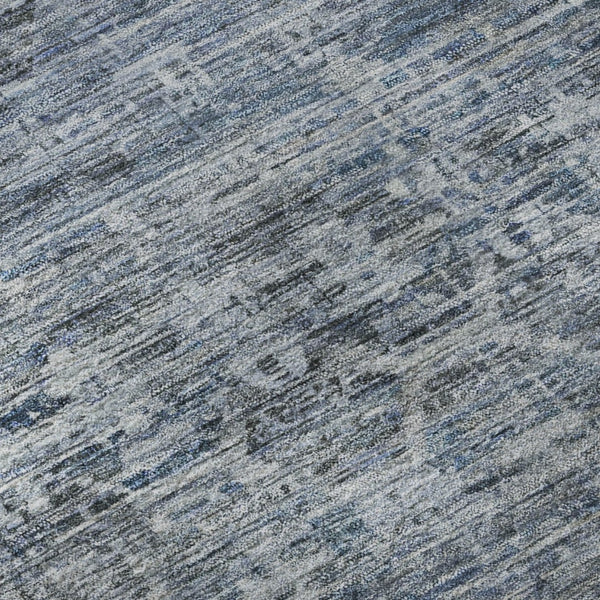 HomeRoots 8' Blue and Gray Striped Washable Round Rug – UV Protected, Soft, Durable, Perfect for Any Room! 699960