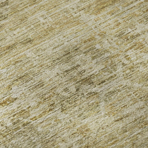 HomeRoots 8' Wheat and Beige Striped Washable Round Rug - Durable, UV-Protected, Perfect for Family Spaces! 699990