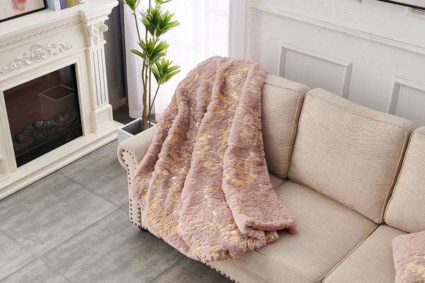 English Elm Luxury Chinchilla Faux Fur Throw Blanket In Dusty Rose With Gilded Accents - Cozy & Elegant (60"X80") B030P233961