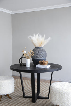 English Elm 47x47x31" Modern Black Dining Table with Rounded Top & Overlapping Cross-Leg Frame Seats 4 Stylishly W2078P293318