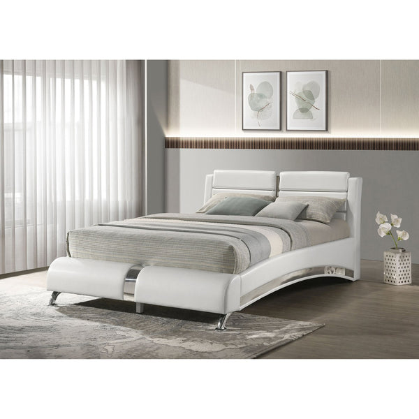 English Elm Caledonia White Sleigh Bed Upholstered in Premium Leatherette with Curved Headboard & Chrome Legs B062S00669