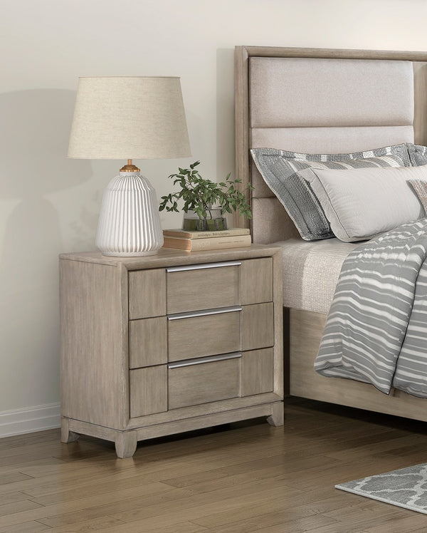 English Elm Light Gray 3-Drawer Nightstand with Charging Port, Modern Ash Veneer Bedside Table, Pewter Hardware, 28"x17.5"x29" B011P363262
