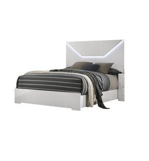 English Elm 3pc Glam Eastern King Bedroom Set White Lacquer Led Headboard with Mirrored Accents B2741S00164