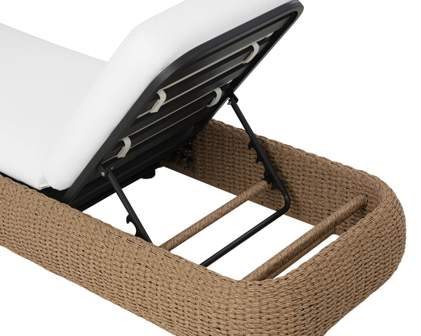 Sunpan Barcelona Lounger - Elegant Weather-resistant Design With Plush Comfort For Ultimate Relaxation Outdoors White Fabric 112175