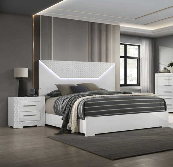 English Elm 3pc Queen Bedroom Set High Gloss White Led Headboard Glam Nightstands Chrome Accents B2741S00163
