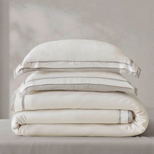 English Elm 3-Piece Queen Coverlet Set Matelassé Elegance with Two Shams — Soft Polyester-Rayon Texture, Durable Comfort Grey+White 5.27 L x 14.37 W x 12.6 H B035P381310