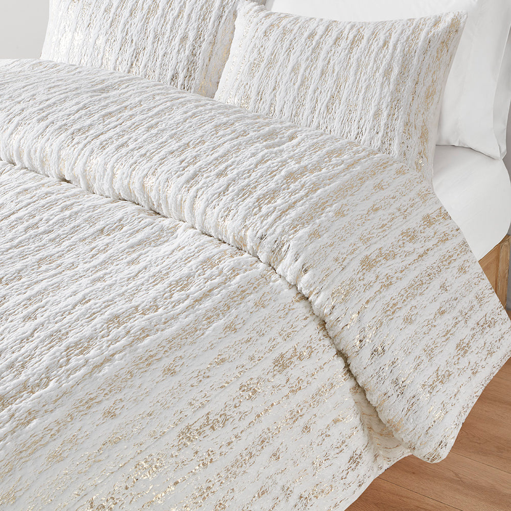 Intelligent Design Naomi Glam/Luxury Metallic Print Faux Fur Duvet Cover Set ID12-2246 White/Gold