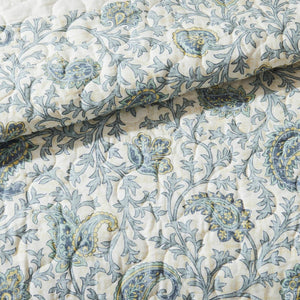 English Elm 6 Madison Park Dawn Cotton Percale Reversible Quilt Set with Paisley Pintuck, Lace Trim, Pillows, Full/Queen Aqua 17.72 L x 22.83 W x 7.09 H B035129023
