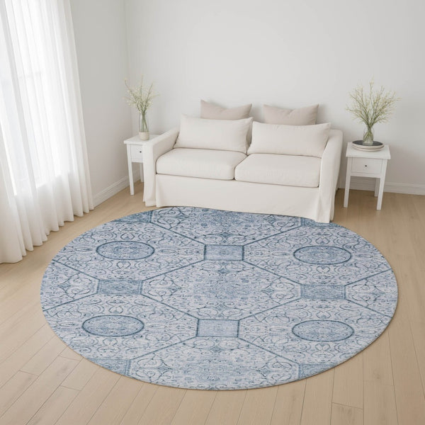 HomeRoots 8' Blue and Ivory Geometric Round Rug – Washable, UV-Protected, Durable, Perfect for Family Spaces! 700032