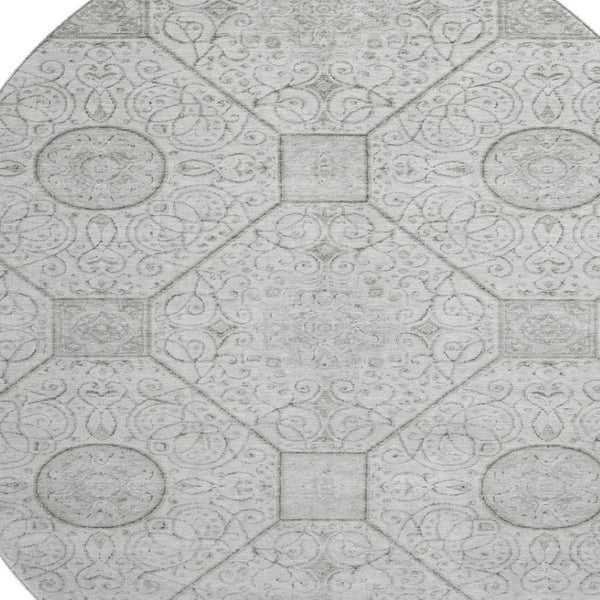 HomeRoots 8' Modern Silver and Gray Geometric Washable Round Rug - UV Protected, Durable, Easy Clean Design 700038