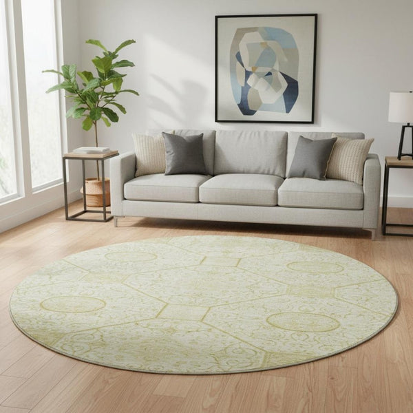 HomeRoots 8' Wheat And Gold Geometric Round Rug – Washable, UV Protected, Durable & Ideal for Any Space! 700044