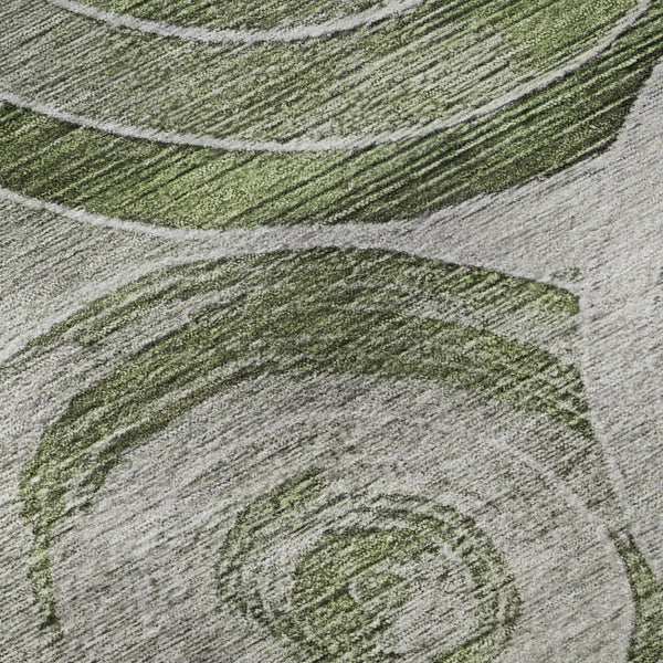 HomeRoots 8' Stylish Artichoke Green Geometric Round Rug - Machine-Washable, UV Protected & Stain Resistant! 700062