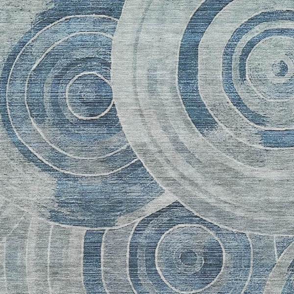 HomeRoots 5' Blue and Gray Geometric Area Rug - Washable, UV-Protected, Non-Slip Design for Family Homes 700073