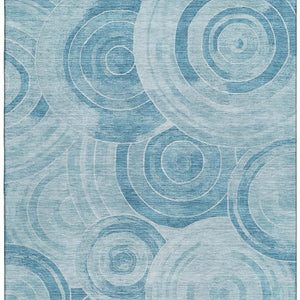HomeRoots 5' Denim Blue & Sky Blue Geometric Washable Area Rug - Durable, UV Protected, Perfect for Homes! 700079
