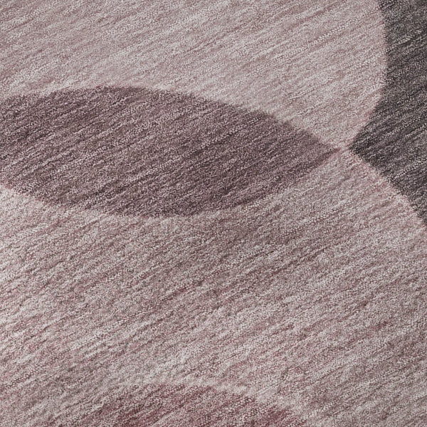 HomeRoots 8' Blush and Pink Geometric Round Rug – Washable, UV-Protected, Durable, Stylish for Any Space! 700154
