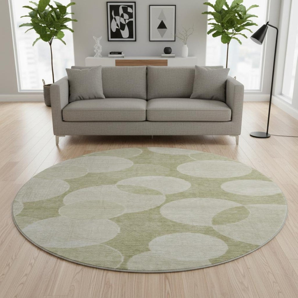 HomeRoots 8' Tan and Beige Geometric Washable Round Rug – Durable, UV-Protected, Perfect for High-Traffic Areas! 700172