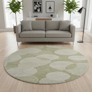 HomeRoots 8' Tan and Beige Geometric Washable Round Rug – Durable, UV-Protected, Perfect for High-Traffic Areas! 700172