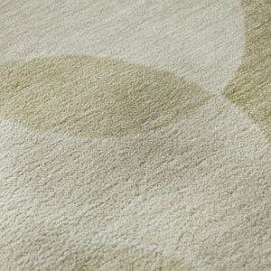 HomeRoots 8' Tan and Beige Geometric Washable Round Rug – Durable, UV-Protected, Perfect for High-Traffic Areas! 700172
